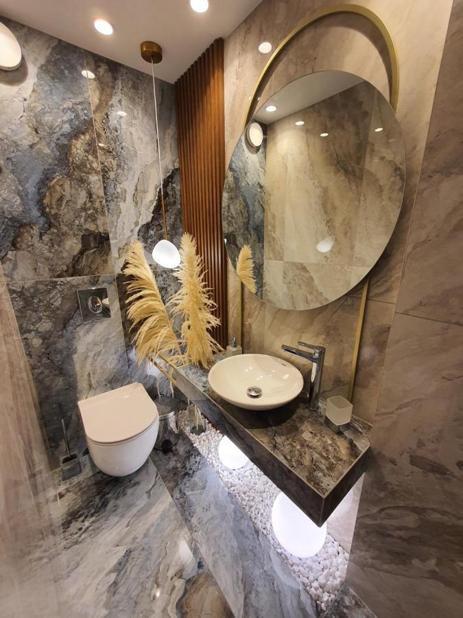 Adell Miramare Golden Loft Apartment